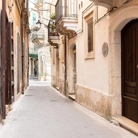 Al Consiglio Reginale By Wonderful Italy * Syracuse